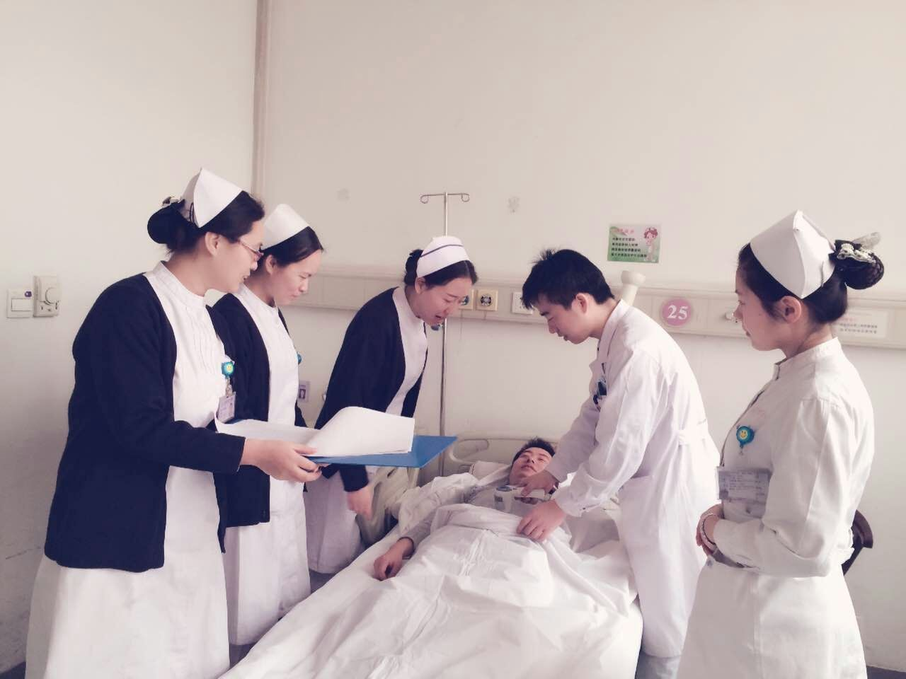 我院举办新入职护士留置针静脉输液操作比赛_南通市老年康复医院